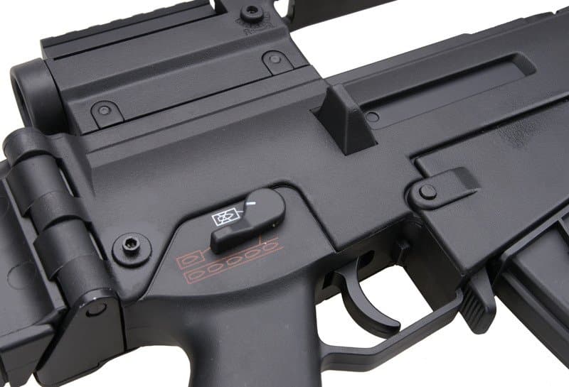 V2 Assault Rifle Replica — image 3