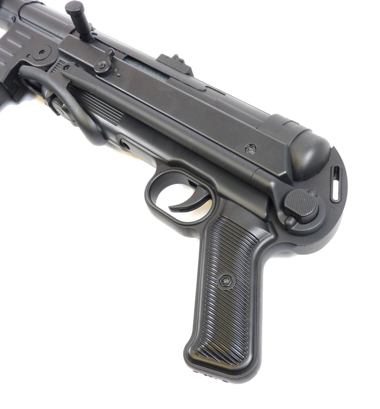 AEG — image 3
