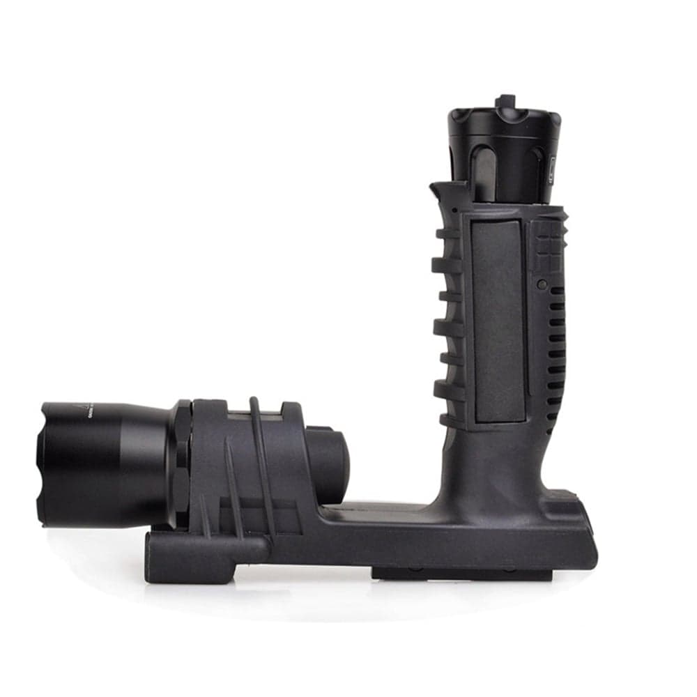 M910A Vertical Foregrip Weaponlight 190 Lumens –
