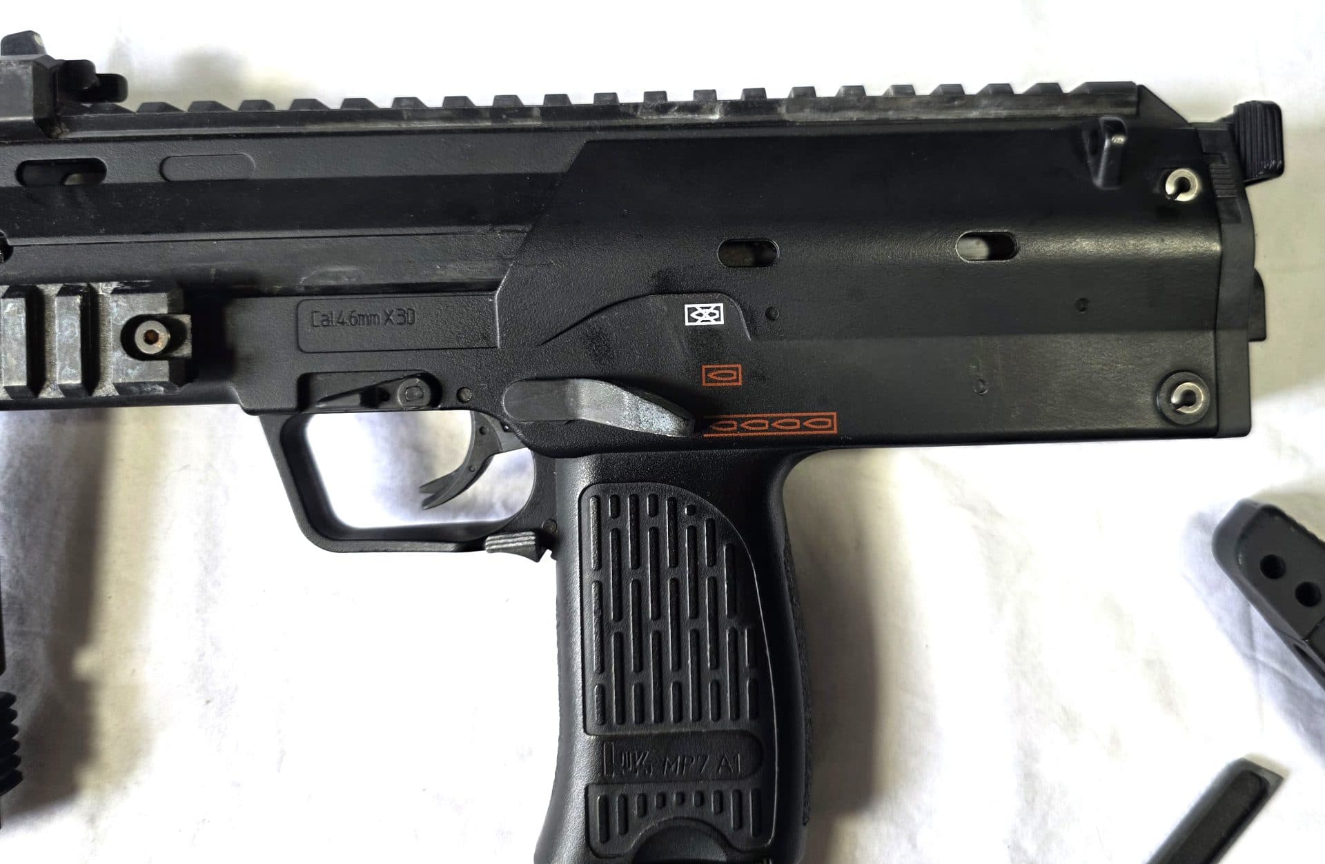 MP7 GBB & Magazines – grade C — image 2