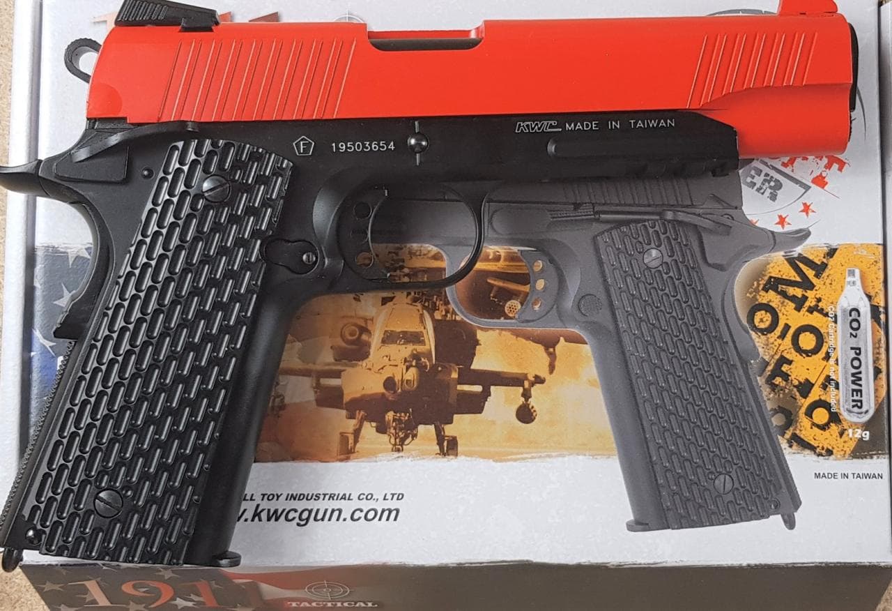 Two Tone KWC 1911 A1 Tactical co2 Gas Pistol – Red — image 2