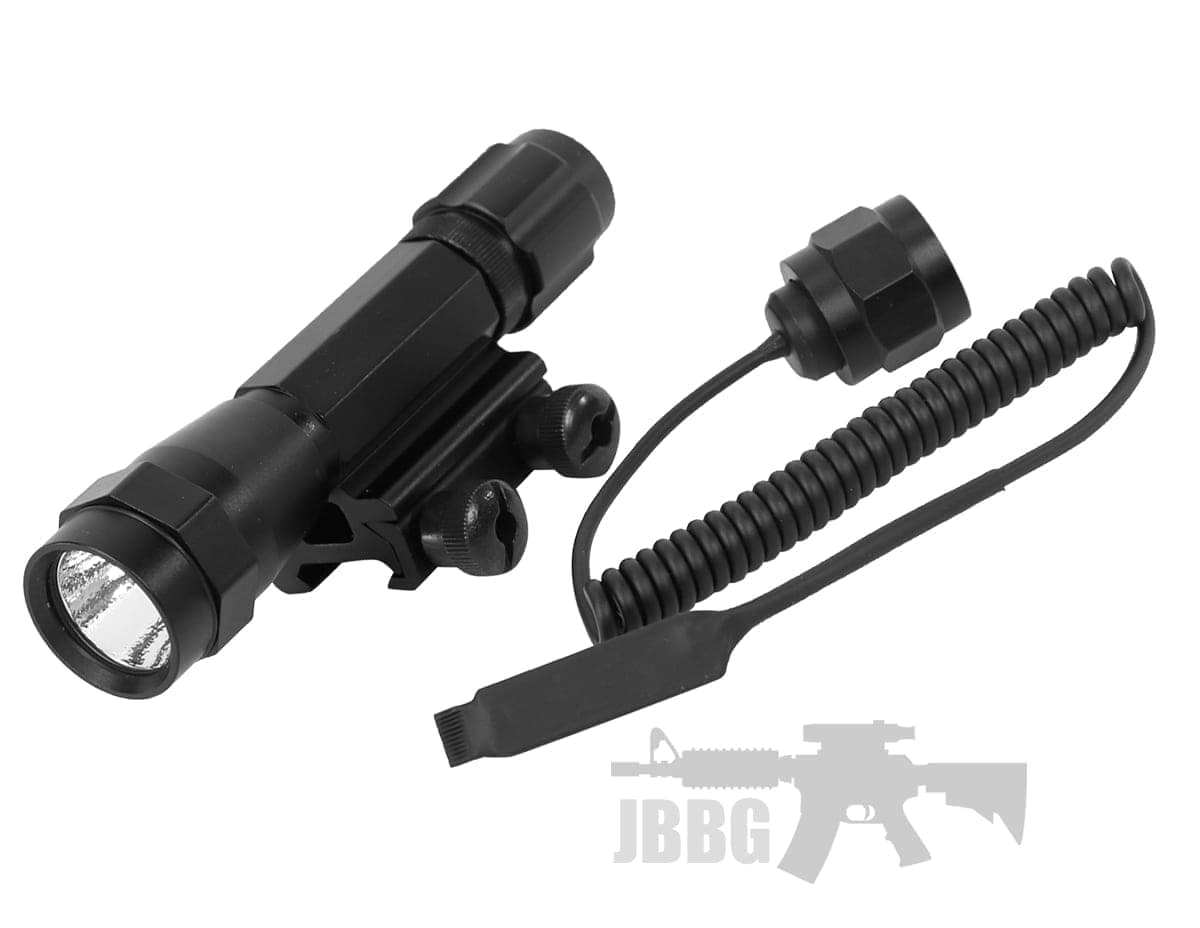 95 Lumen 101 Combat Xenon Weapon Light with Integral Mount — image 2