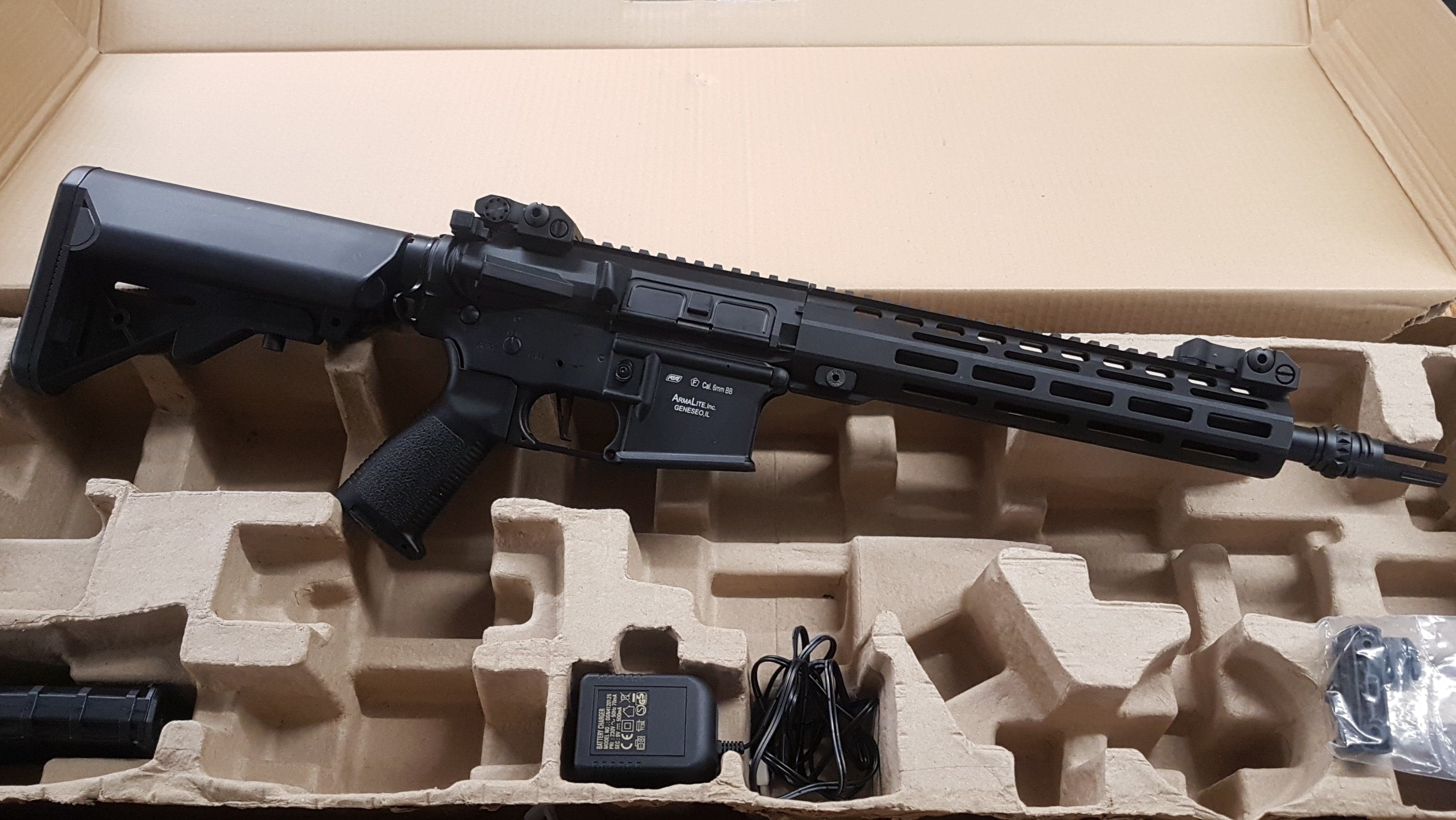 Armalite M15 Assault Airsoft Rifle Faulty #1